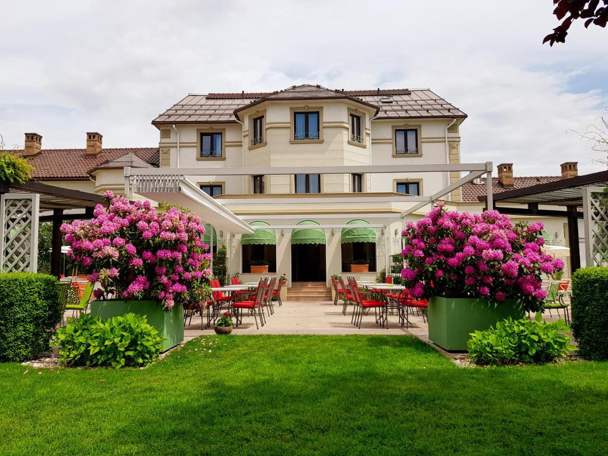 Hotel Sonnenhof Suceava Dış mekan fotoğraf