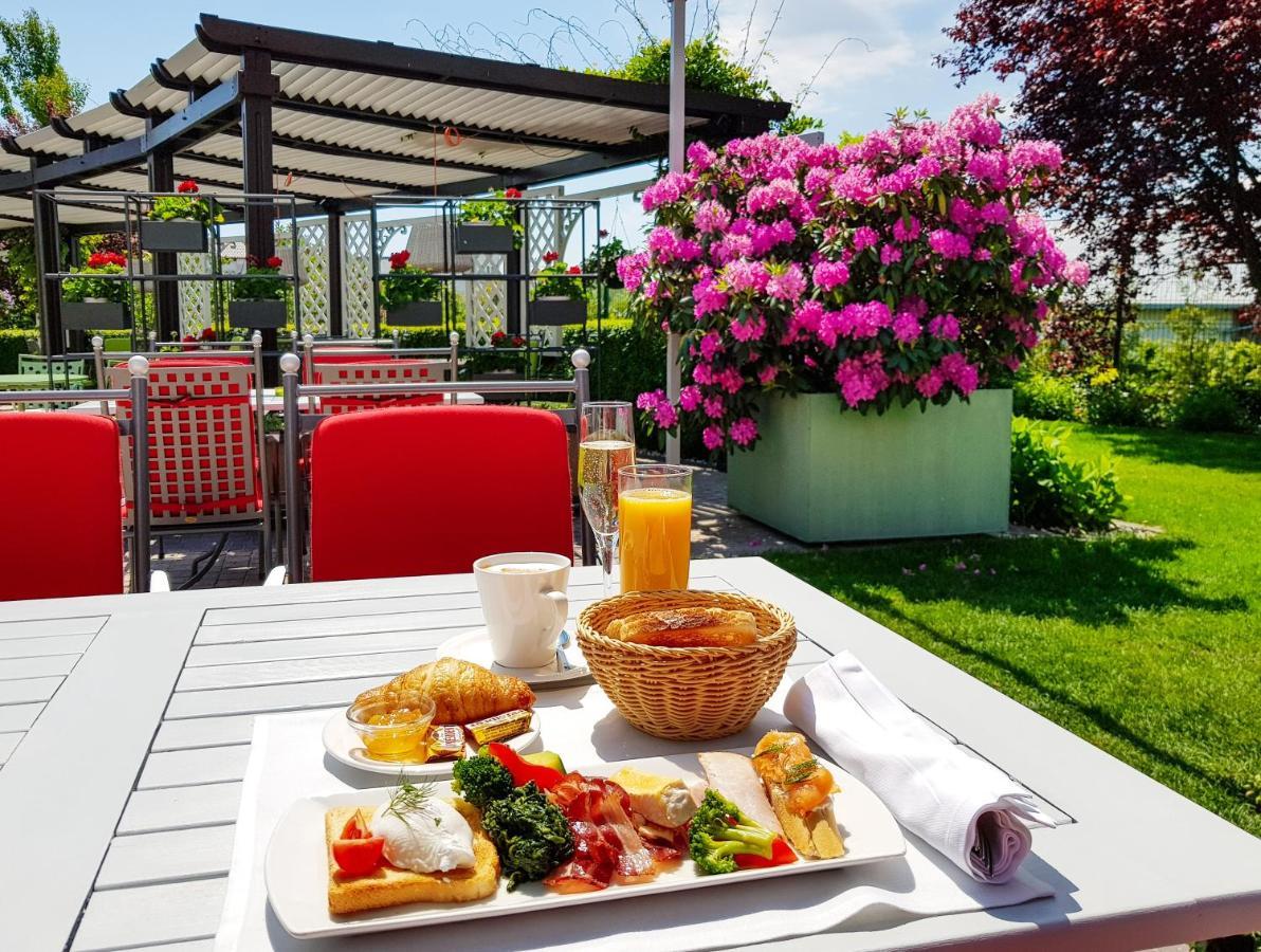 Hotel Sonnenhof Suceava Dış mekan fotoğraf