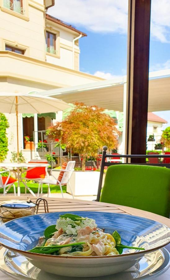 Hotel Sonnenhof Suceava Dış mekan fotoğraf
