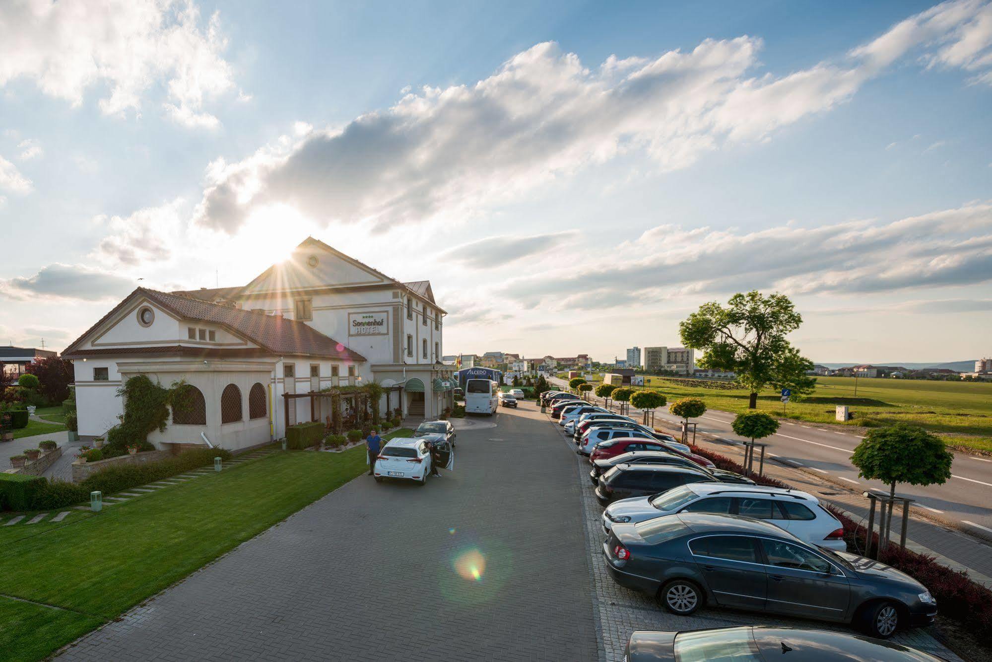 Hotel Sonnenhof Suceava Dış mekan fotoğraf