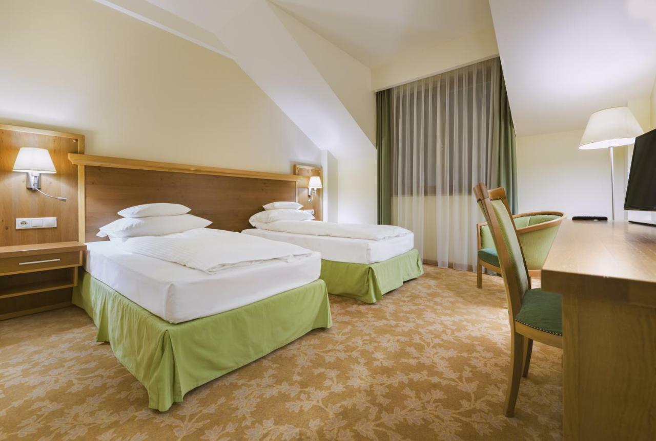 Hotel Sonnenhof Suceava Dış mekan fotoğraf